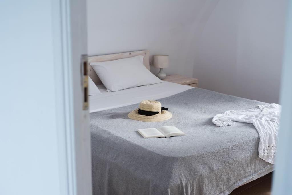 Kamári White Wave Villa, 3Min Walk From Beach מראה חיצוני תמונה