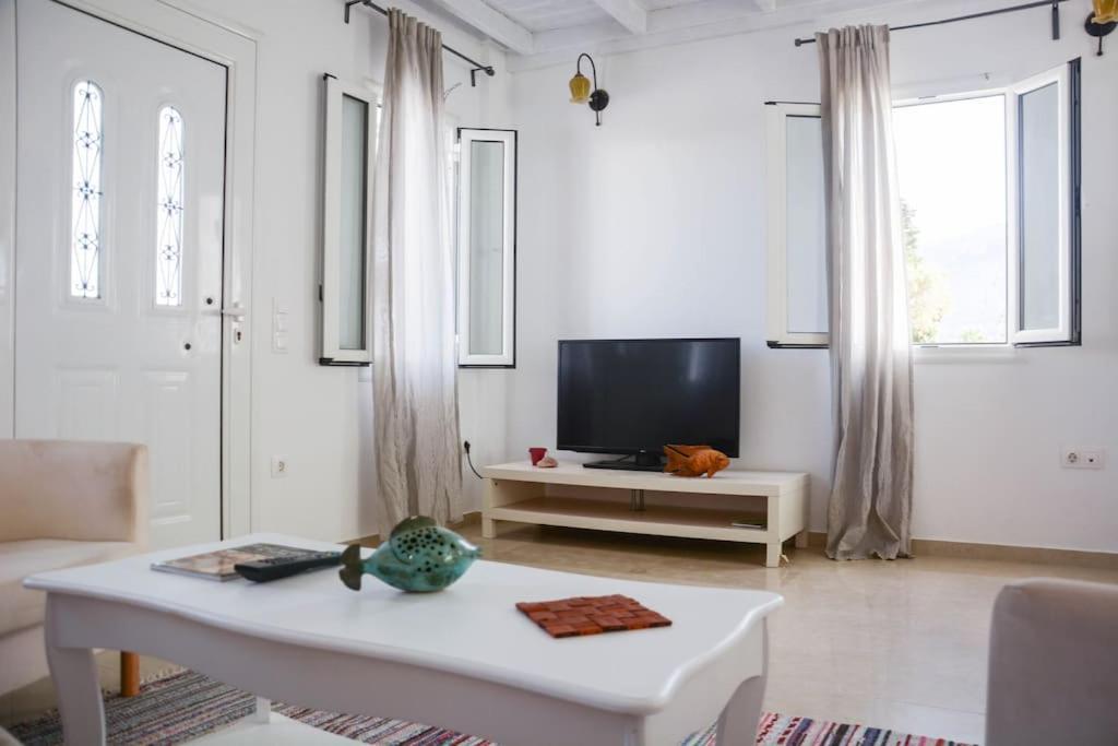 Kamári White Wave Villa, 3Min Walk From Beach מראה חיצוני תמונה