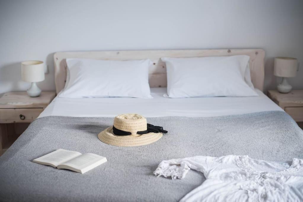 Kamári White Wave Villa, 3Min Walk From Beach מראה חיצוני תמונה